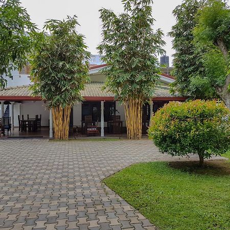 מיריסה White Villa Beach Resort מראה חיצוני תמונה
